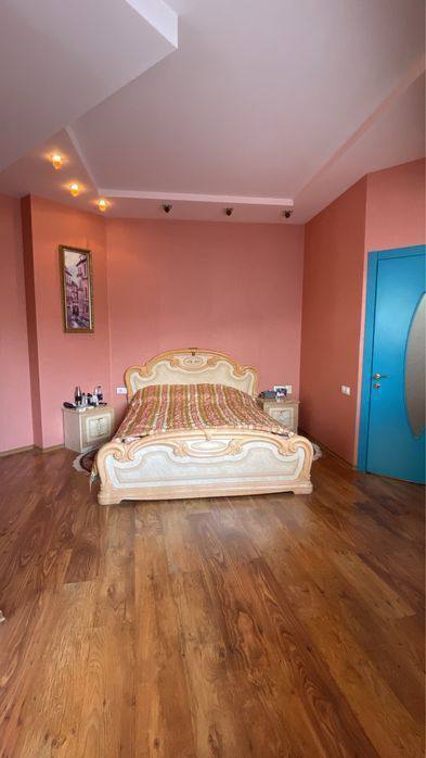 Продаж 2-кімнатної квартири 87 м², Володимира Вернадського вул.