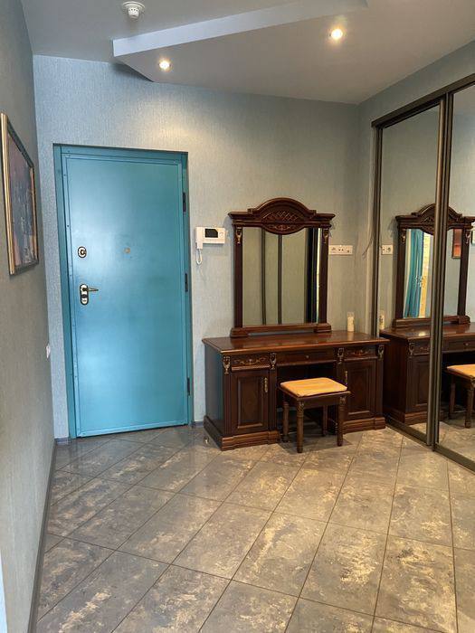 Продаж 2-кімнатної квартири 87 м², Володимира Вернадського вул.
