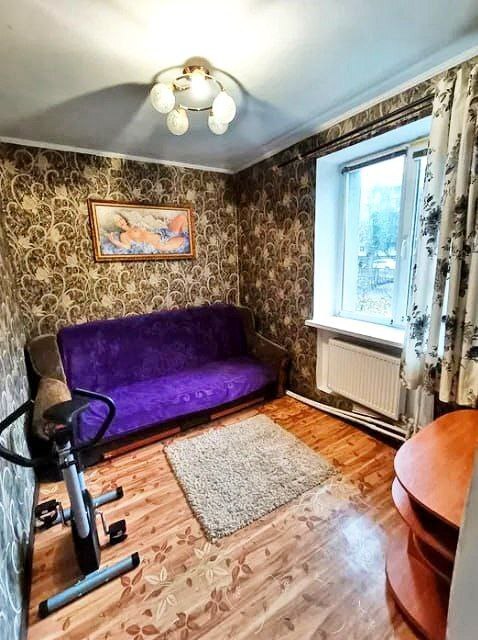 Продаж 3-кімнатної квартири 50 м², Гамалія вул.