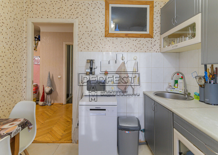 Продаж 1-кімнатної квартири 34 м², Верховної Ради бул., 25