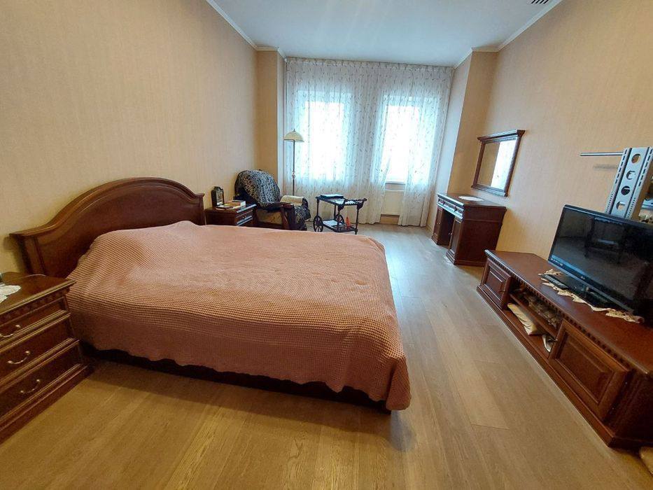 Продажа 3-комнатной квартиры 87 м², Гусенко ул.