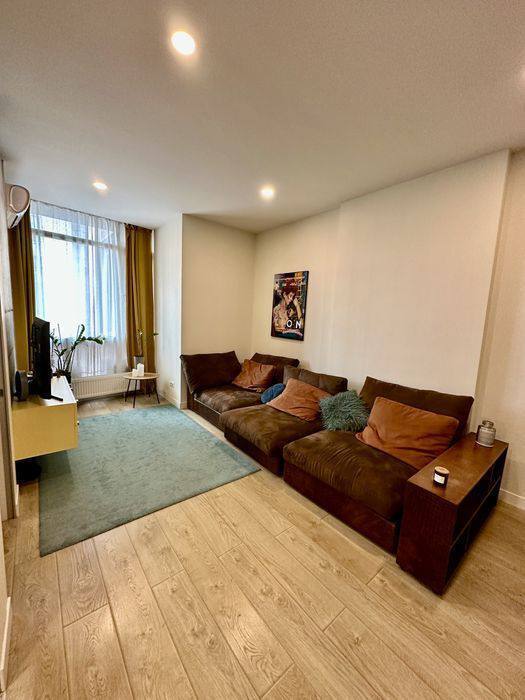 Продаж 3-кімнатної квартири 72 м², Сімферопольська вул.