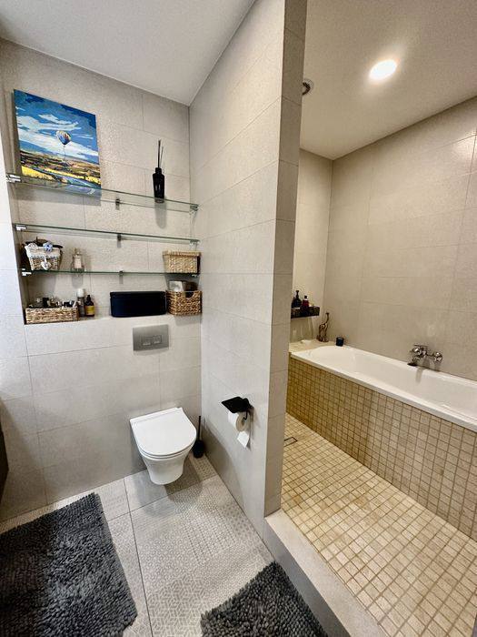 Продаж 3-кімнатної квартири 72 м², Сімферопольська вул.