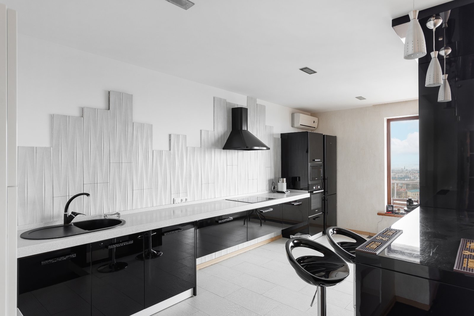 Продаж 3-кімнатної квартири 165 м², Віри Інбер пров., 5