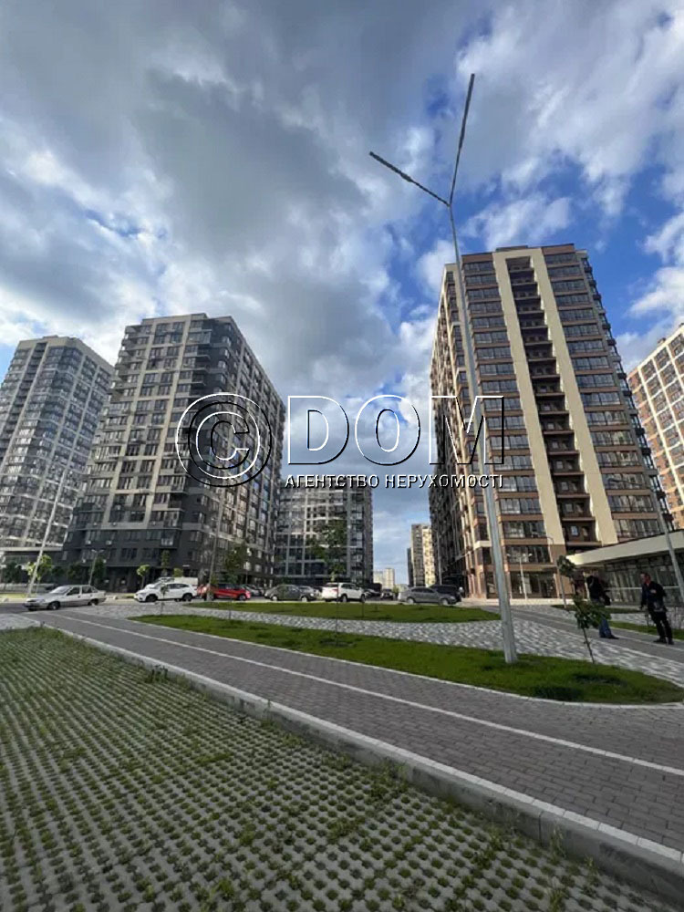 Продажа 2-комнатной квартиры 60 м², Александра Олеся ул.