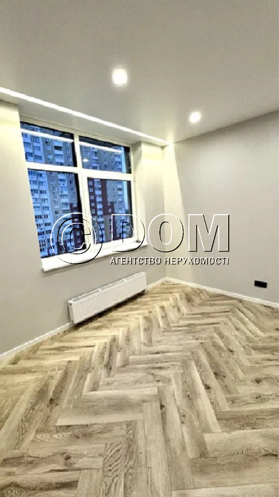 Продажа 2-комнатной квартиры 60 м², Александра Олеся ул.