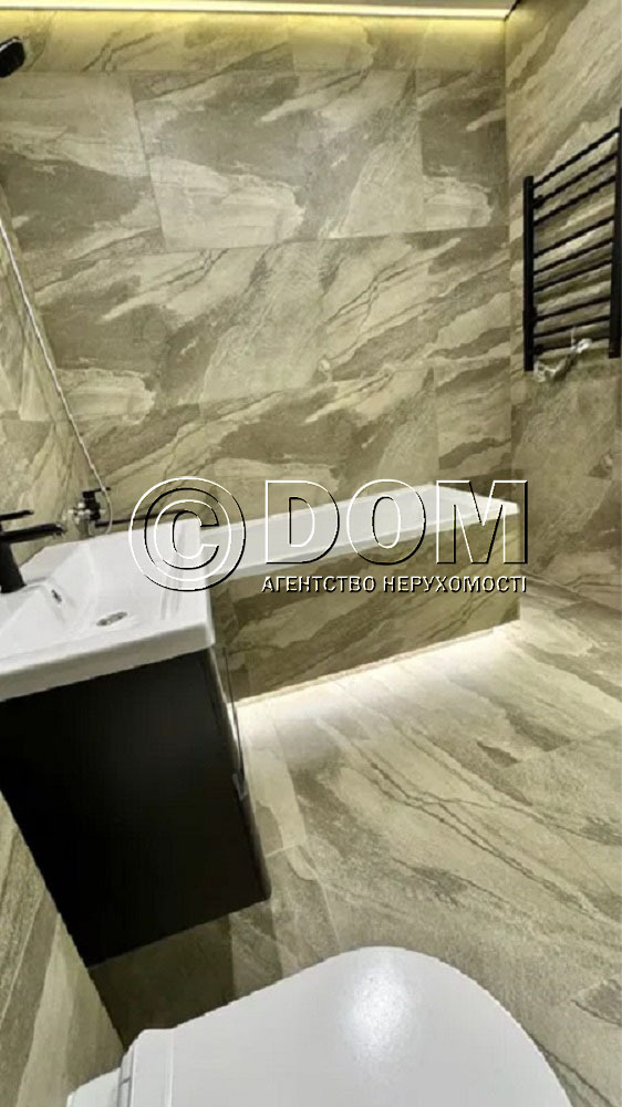 Продажа 2-комнатной квартиры 60 м², Александра Олеся ул.