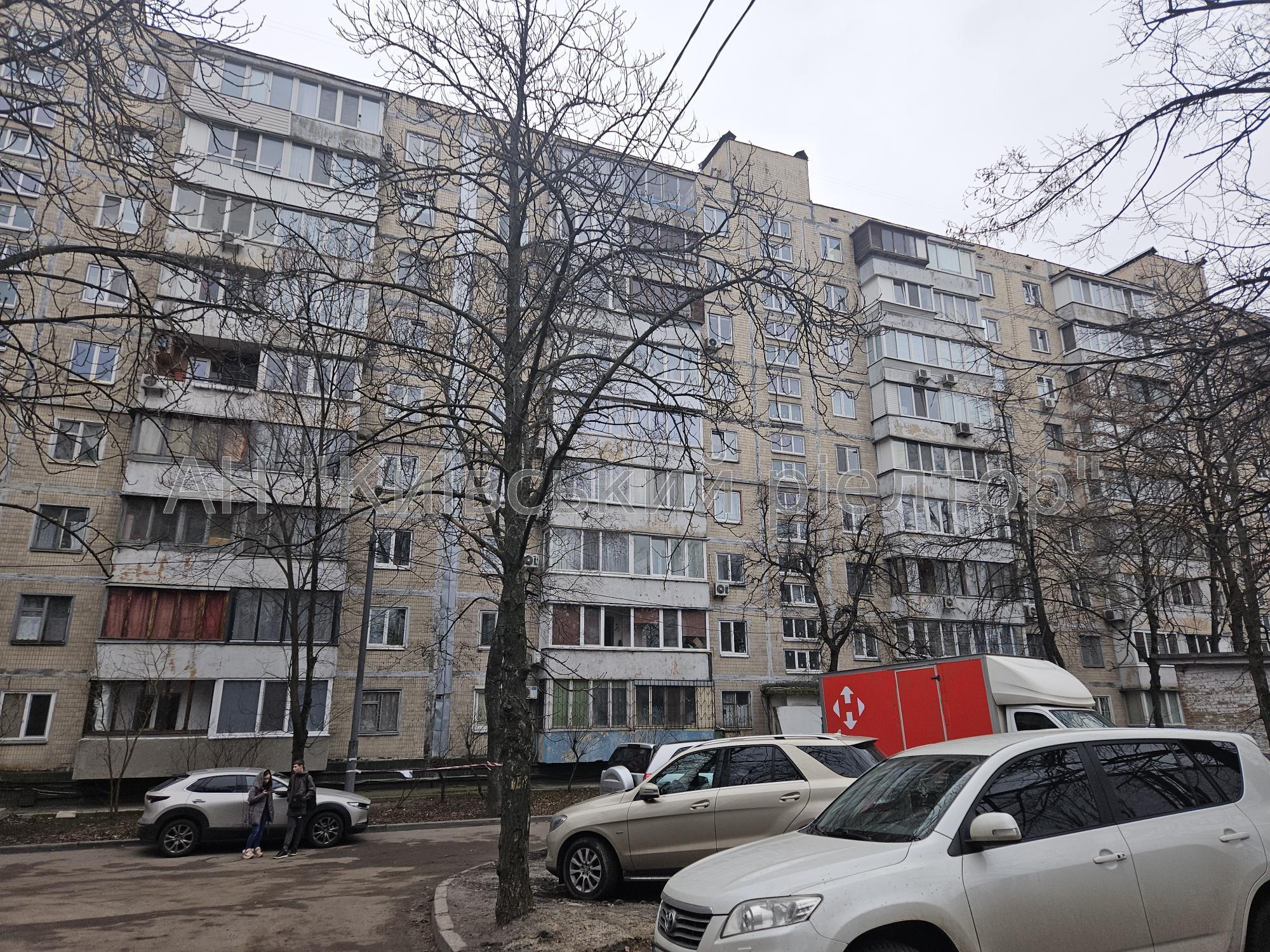 Продажа 3-комнатной квартиры 62 м², Большая Васильковская ул., 145/1