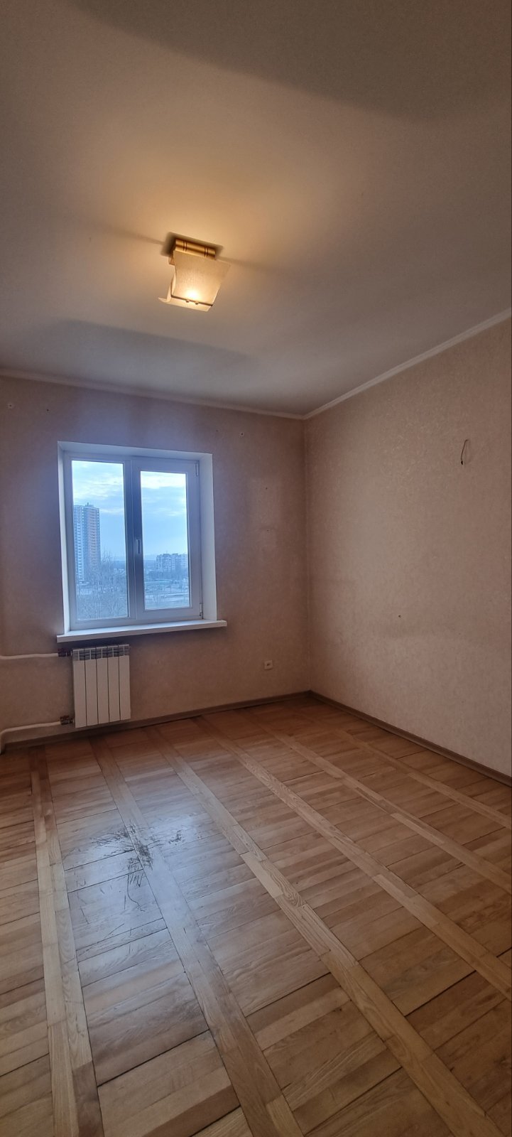 Продаж 3-кімнатної квартири 75.5 м², Володимира Маяковського просп.