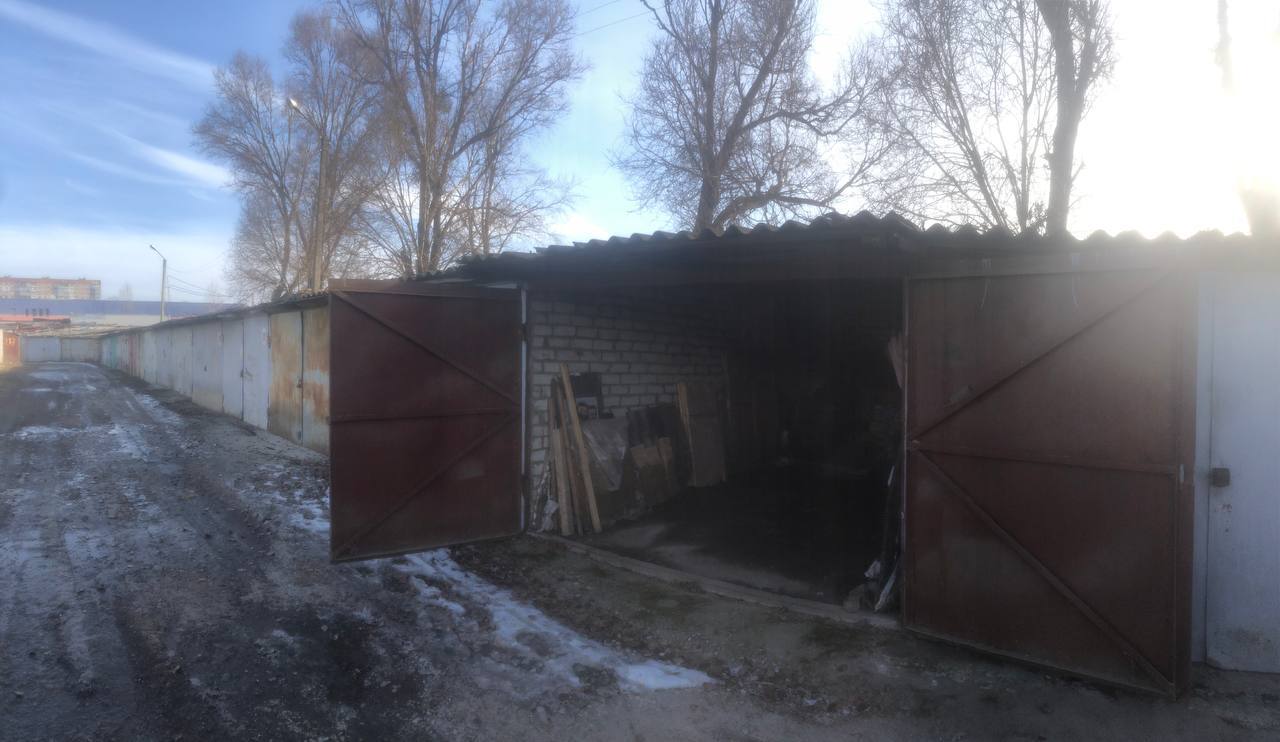 Продаж гаража 16.4 м², Героїв Праці вул., 180