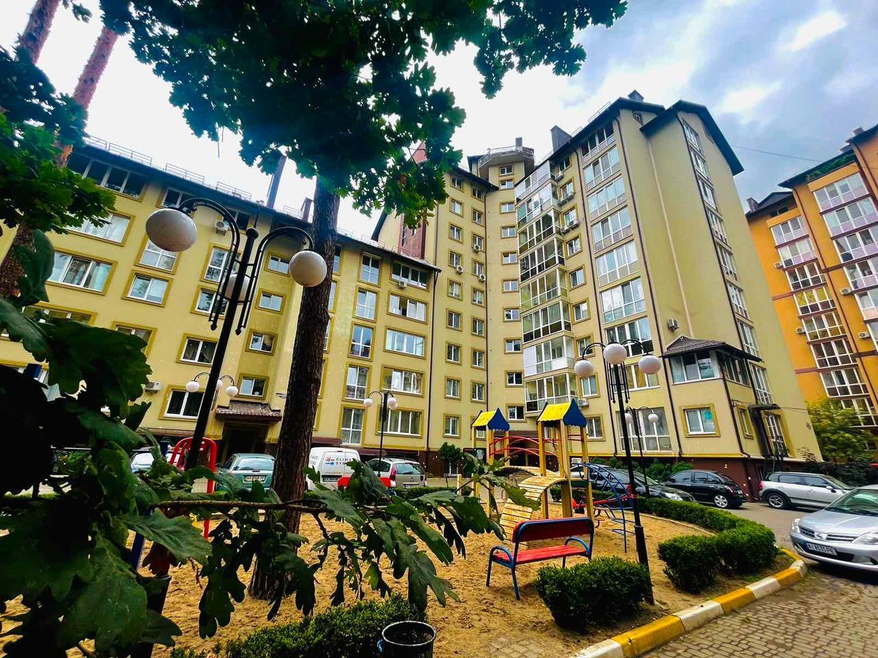 Продажа 2-уровневой квартиры 126 м², Севериновская ул., 105Е