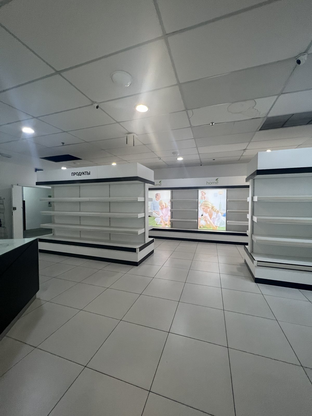 Продаж торговельного приміщення 711 м², Середньофонтанська вул., 19А