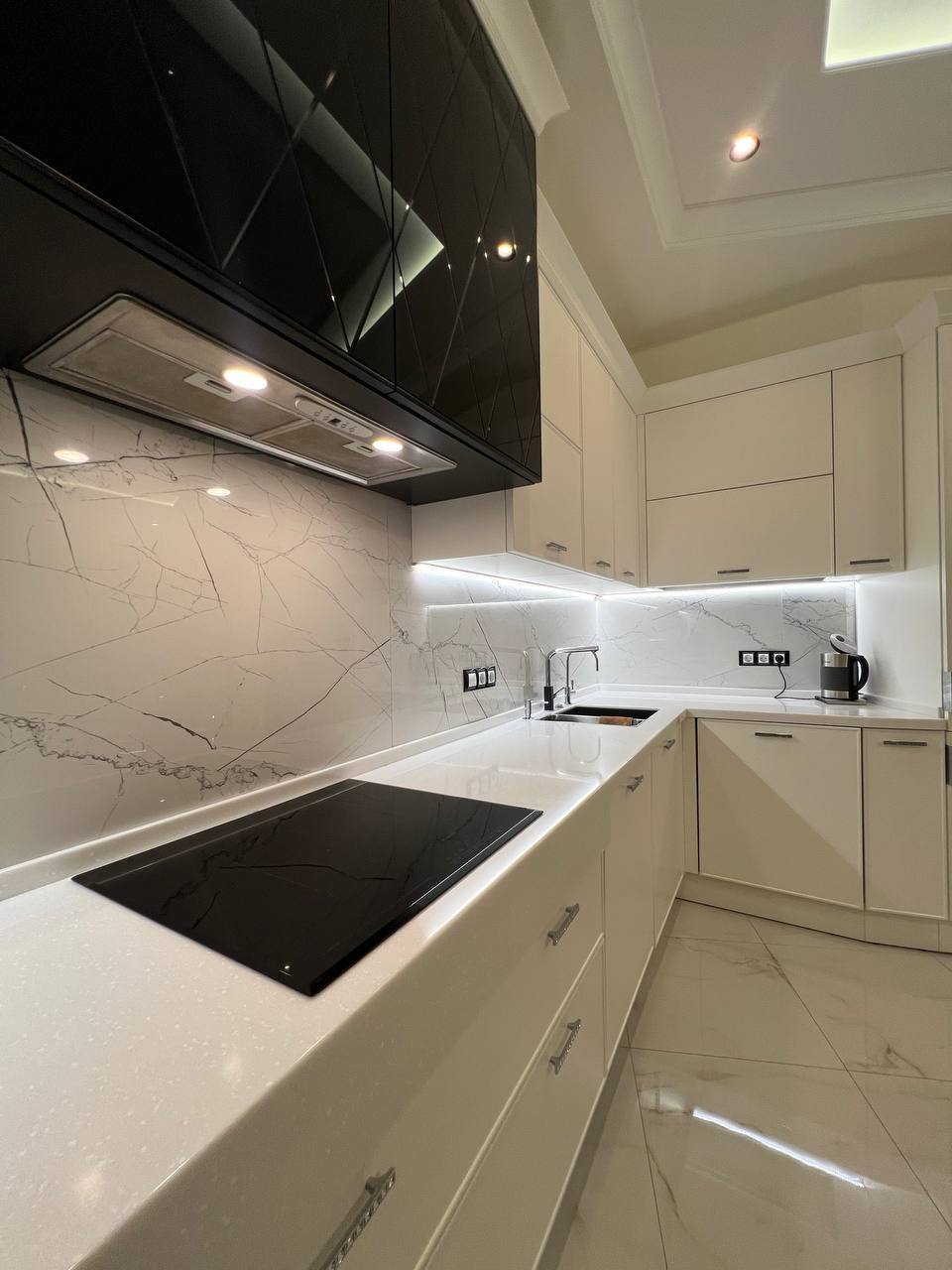Продажа 3-комнатной квартиры 92 м², Итальянский бул., 1А