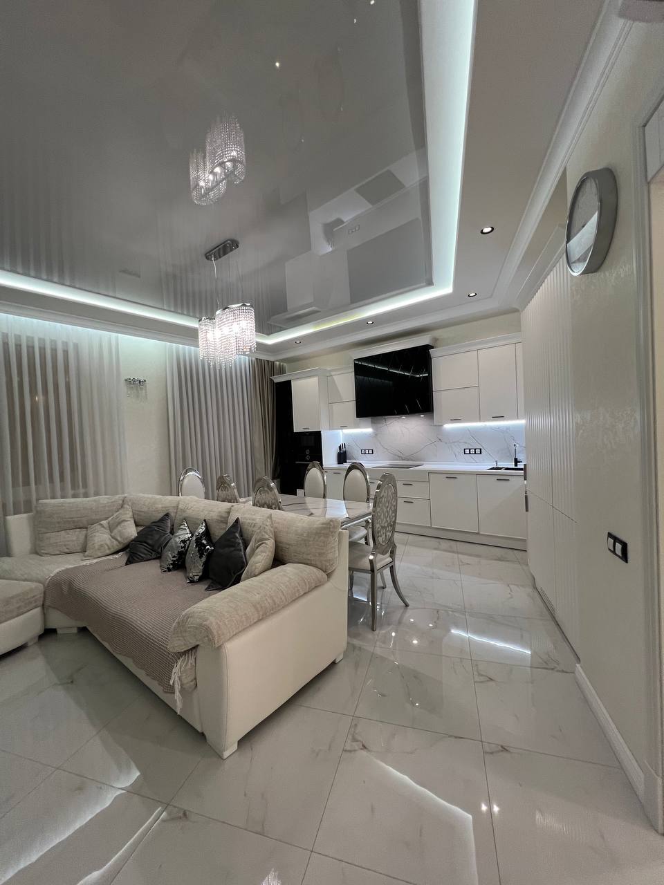 Продажа 3-комнатной квартиры 92 м², Итальянский бул., 1А