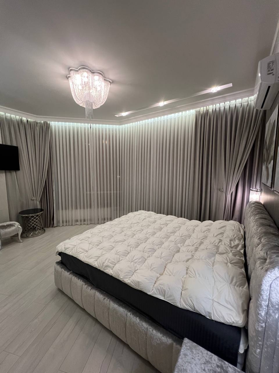 Продажа 3-комнатной квартиры 92 м², Итальянский бул., 1А