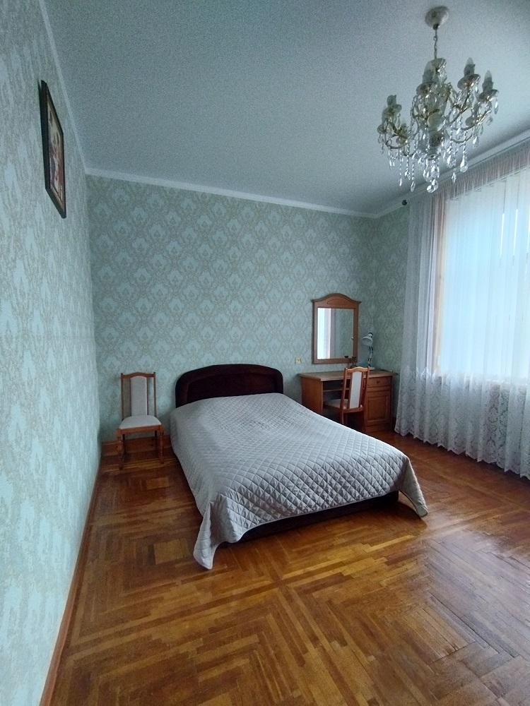 Продаж 3-кімнатної квартири 87 м², Євгена Котляра вул., 8/10В