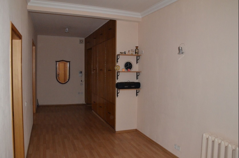 Продажа 3-комнатной квартиры 85 м², Рабочая ул.