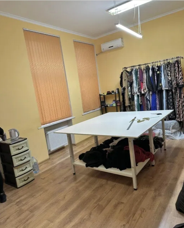 Оренда цеху 42 м², Люстдорфская дор.