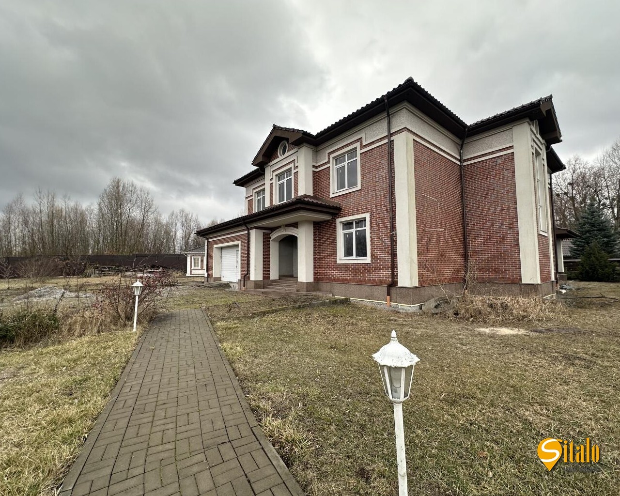 Продаж будинку 450 м²