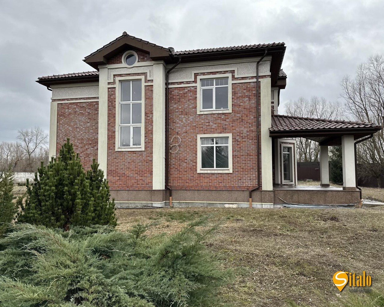 Продаж будинку 450 м²