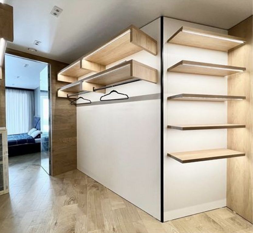 Продаж 2-кімнатної квартири 100 м², Набережна Перемоги вул., 7