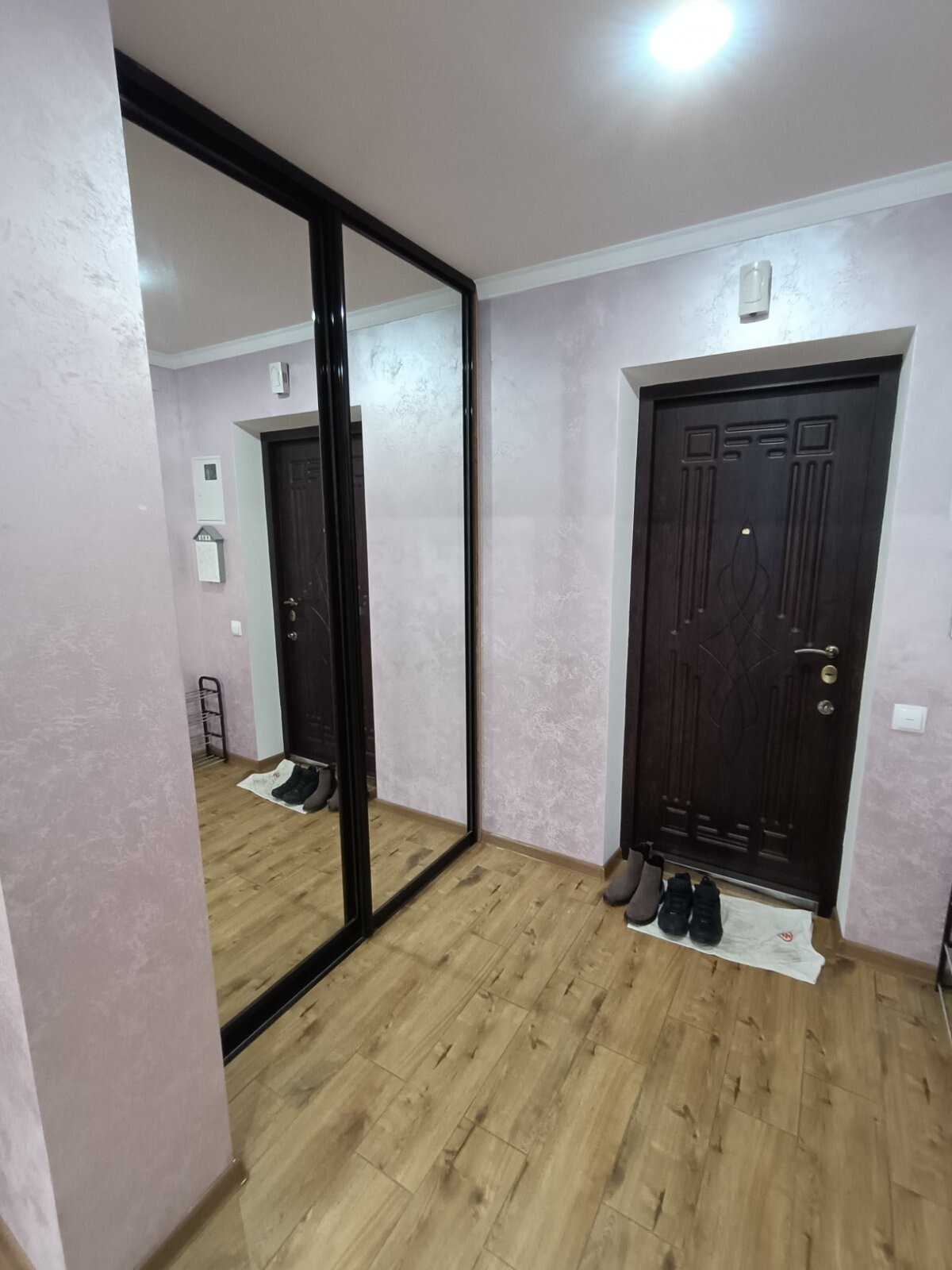 Оренда 1-кімнатної квартири 53 м², Будівельників вул.