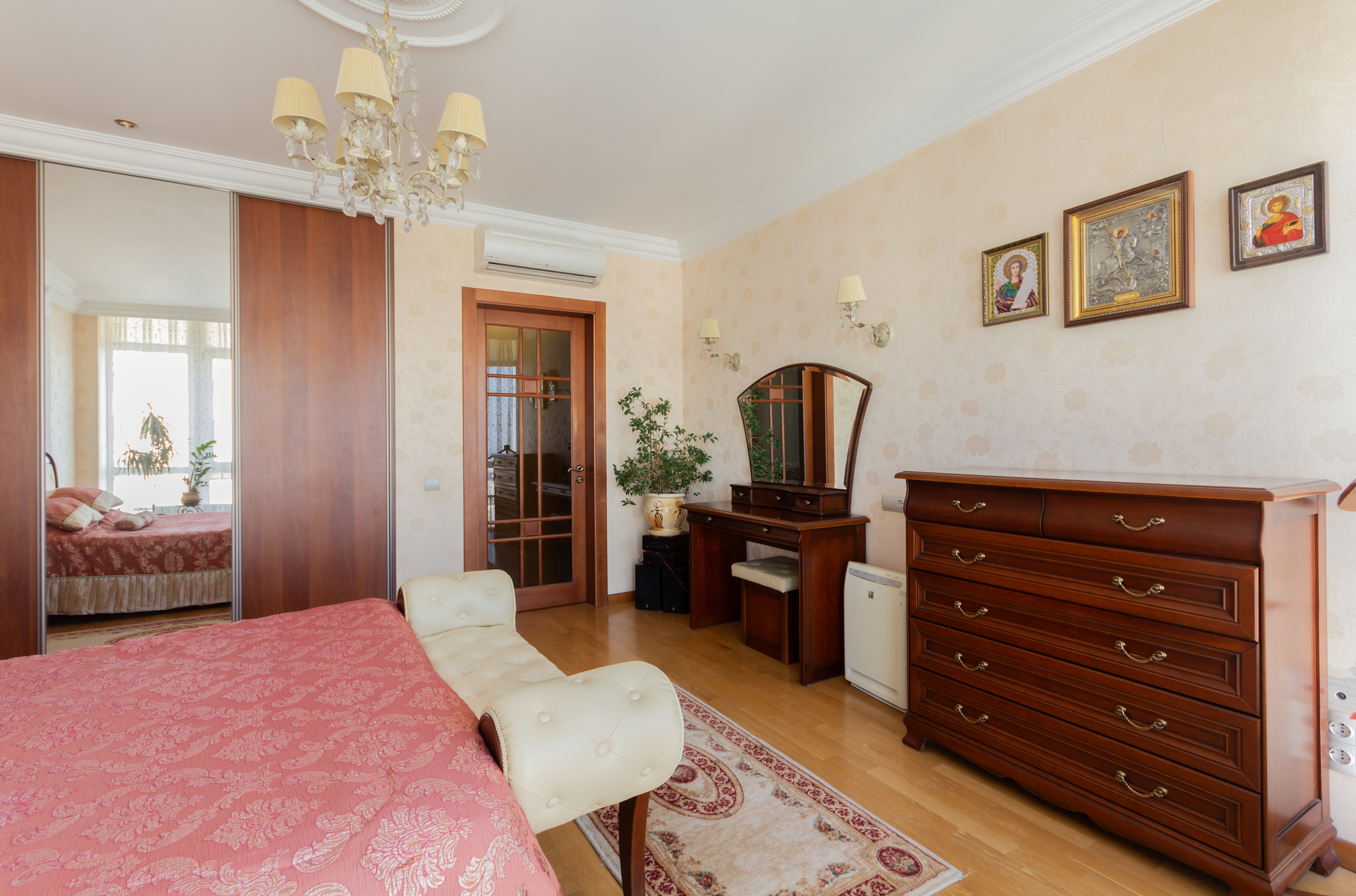 Продаж 3-кімнатної квартири 122 м², Кольцова бул.