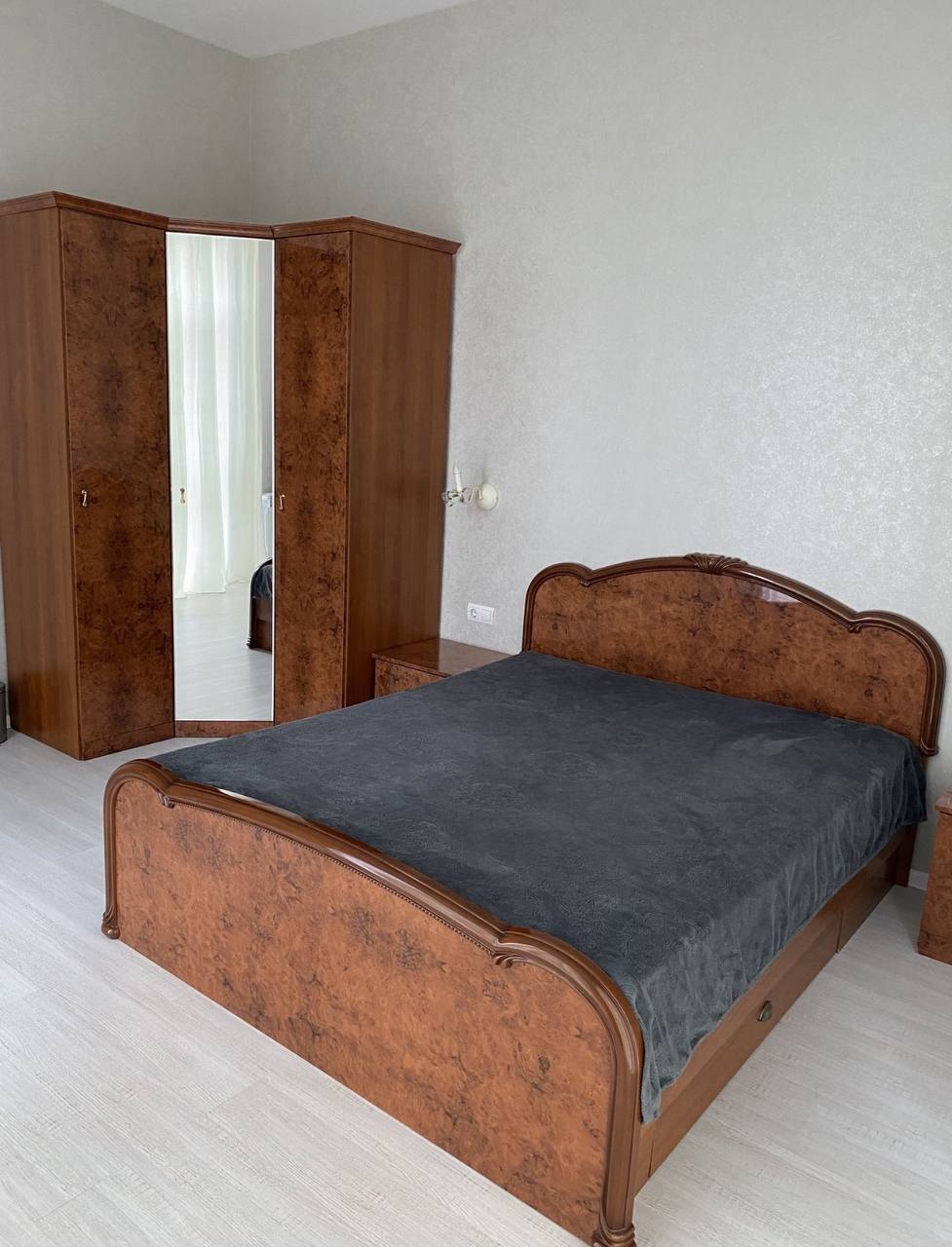 Продаж 3-кімнатної квартири 93 м², Південна вул.
