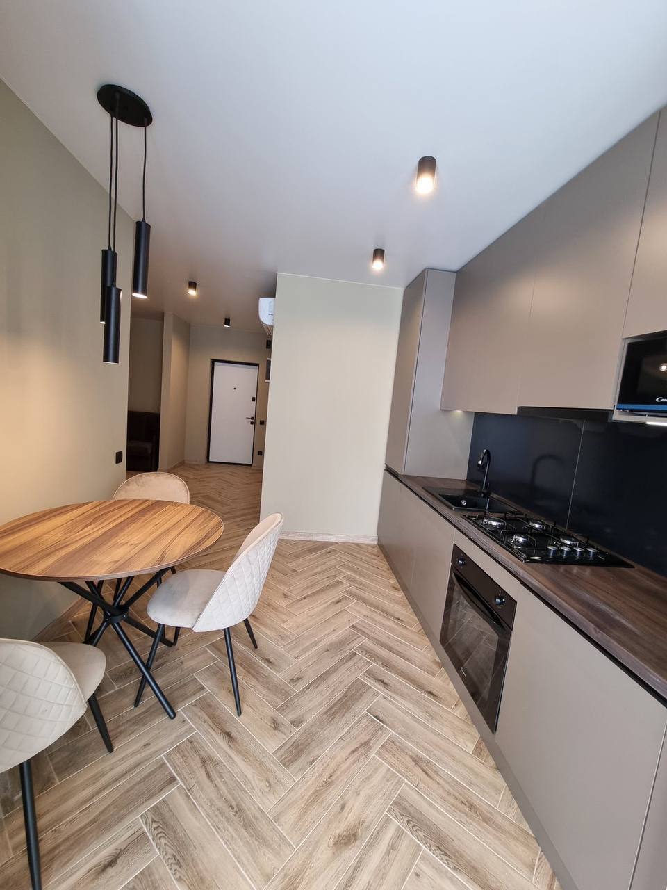 Продажа 2-комнатной квартиры 43.5 м², Запорожское шоссе