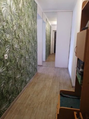Продаж 1-кімнатної квартири 32 м², Лебединська вул.