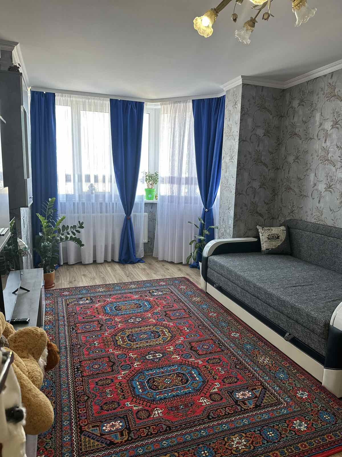 Продажа 3-комнатной квартиры 77 м², Яблоневая ул., 7А