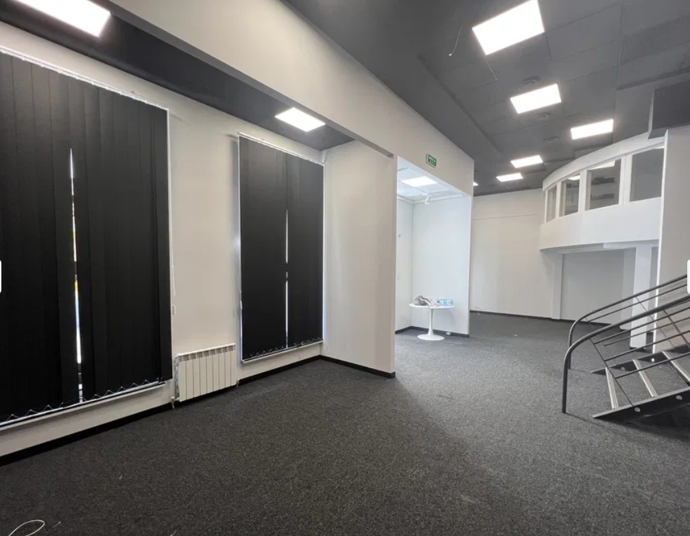 Оренда торговельного приміщення 200 м², Жуковского вул.