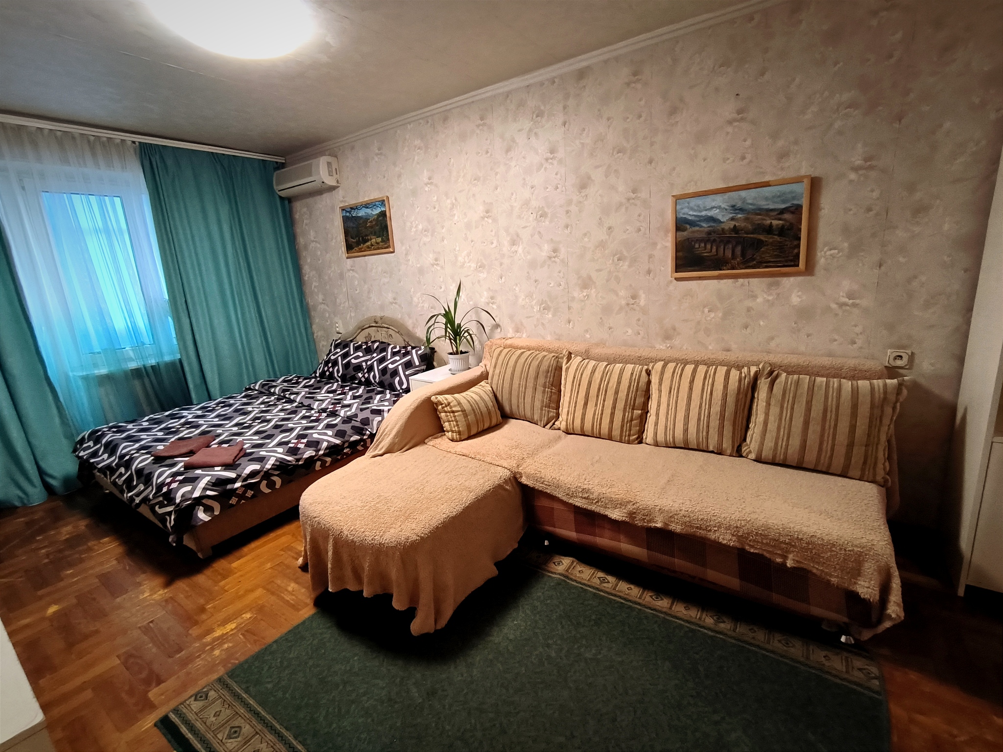 2-комнатная квартира посуточно 55 м², Маршала Малиновского ул., 12