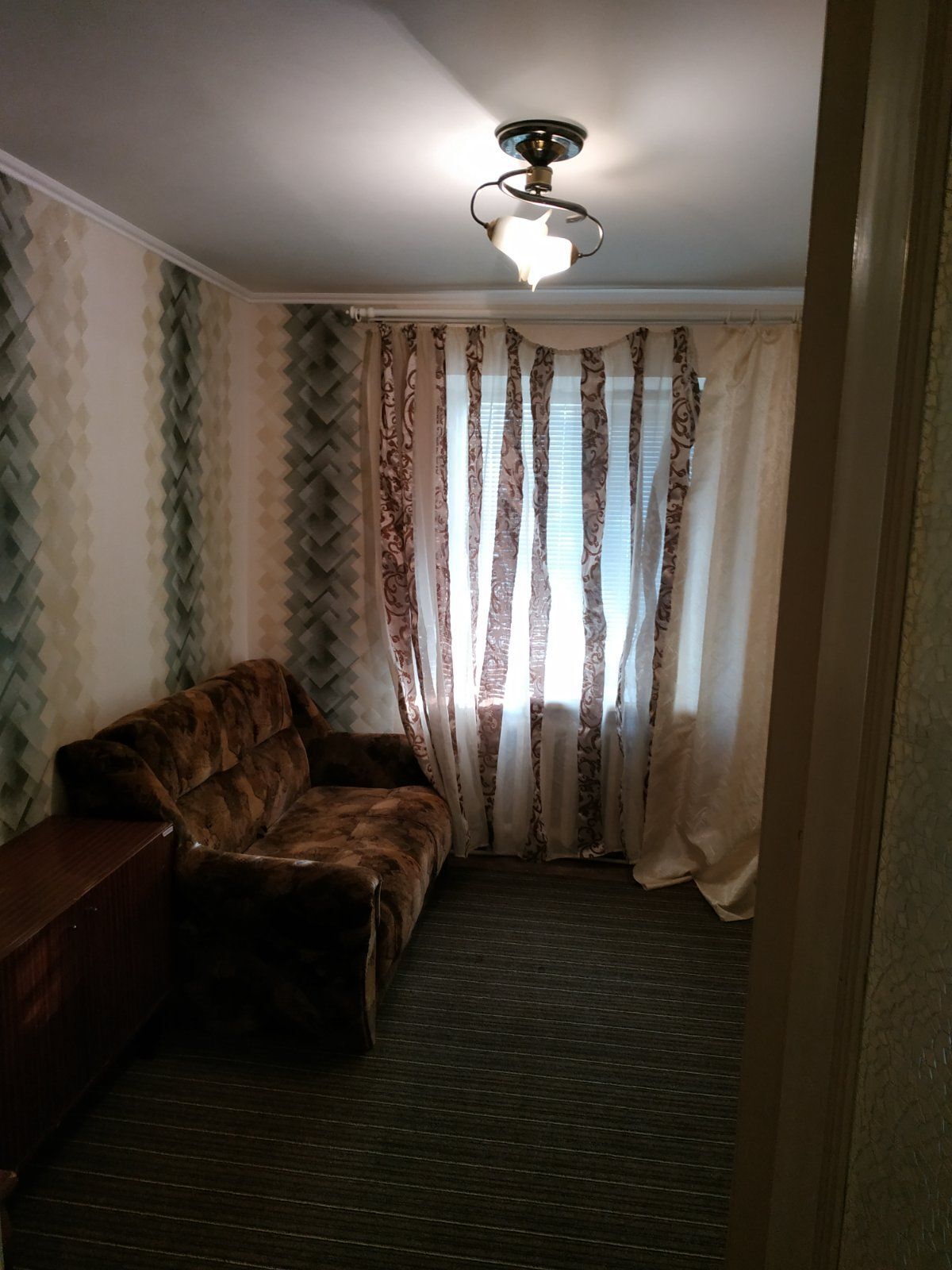 Продажа 4-комнатной квартиры 61 м², Юрия Савченко ул., 97Б