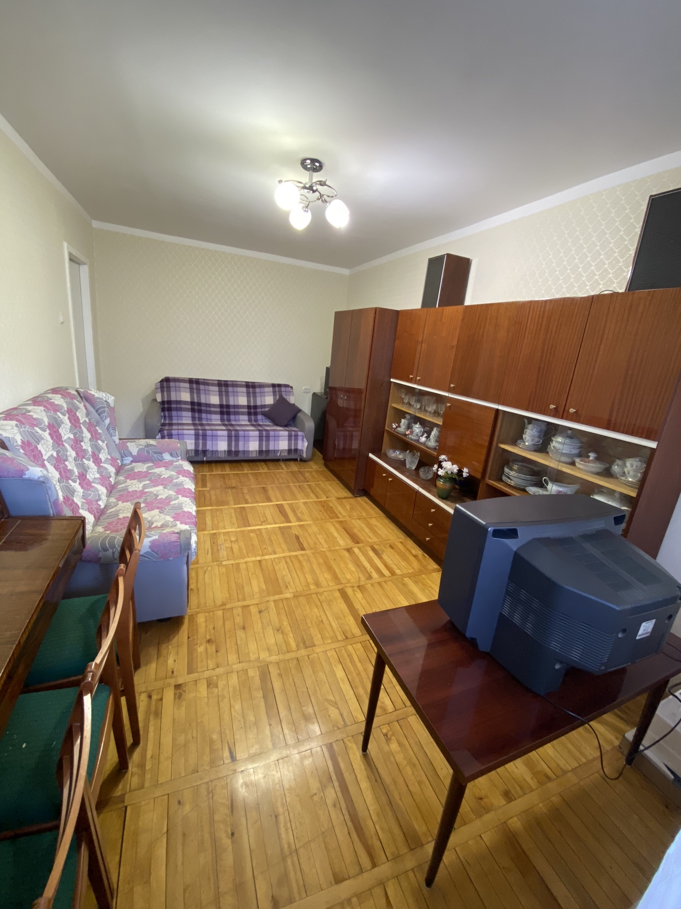 Продаж 2-кімнатної квартири 55 м², Новокримська вул.