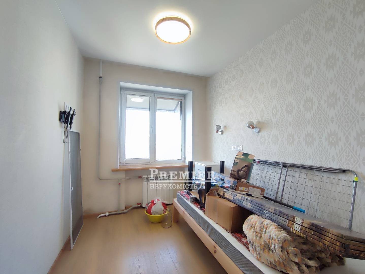 Продаж 1-кімнатної квартири 38 м², Кропивницкого вул.