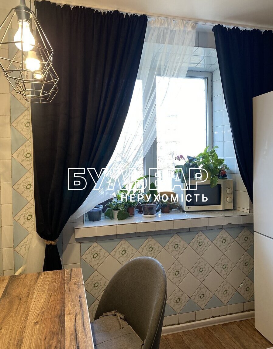 Продаж 2-кімнатної квартири 41 м², Зернова вул., 55