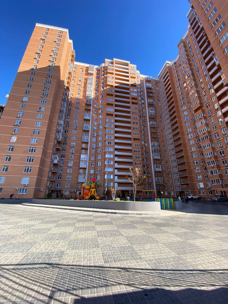 Продажа 3-комнатной квартиры 101.2 м², Линия 19-я 6-й станции Люстдорфской дороги ул.