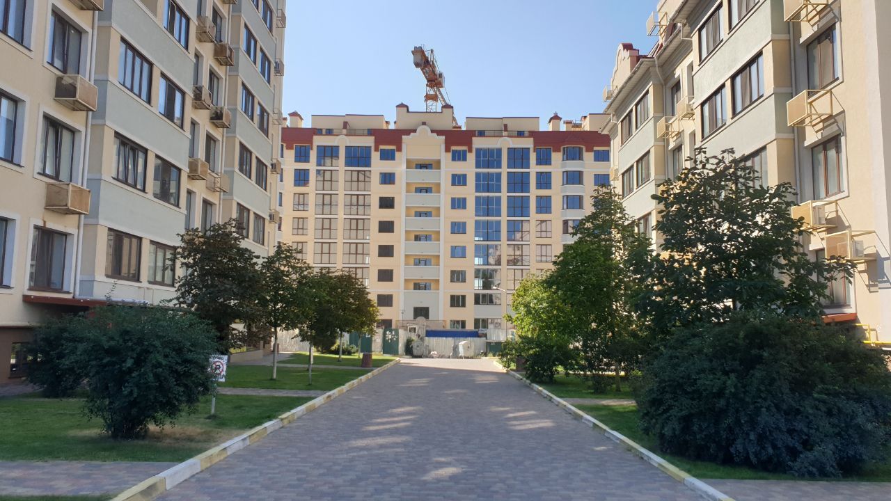 Продаж 2-кімнатної квартири 60 м², Надії пров., 1