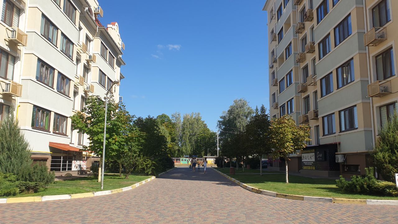 Продаж 2-кімнатної квартири 60 м², Надії пров., 1