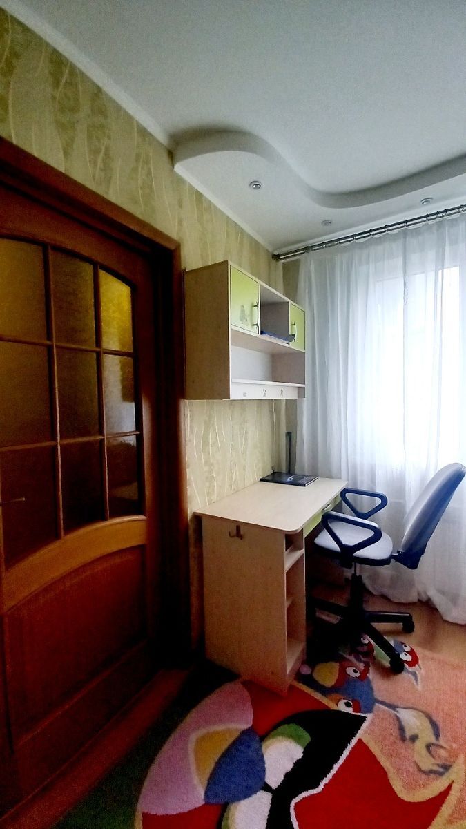 Продаж 3-кімнатної квартири 64 м², Семена Палія вул.