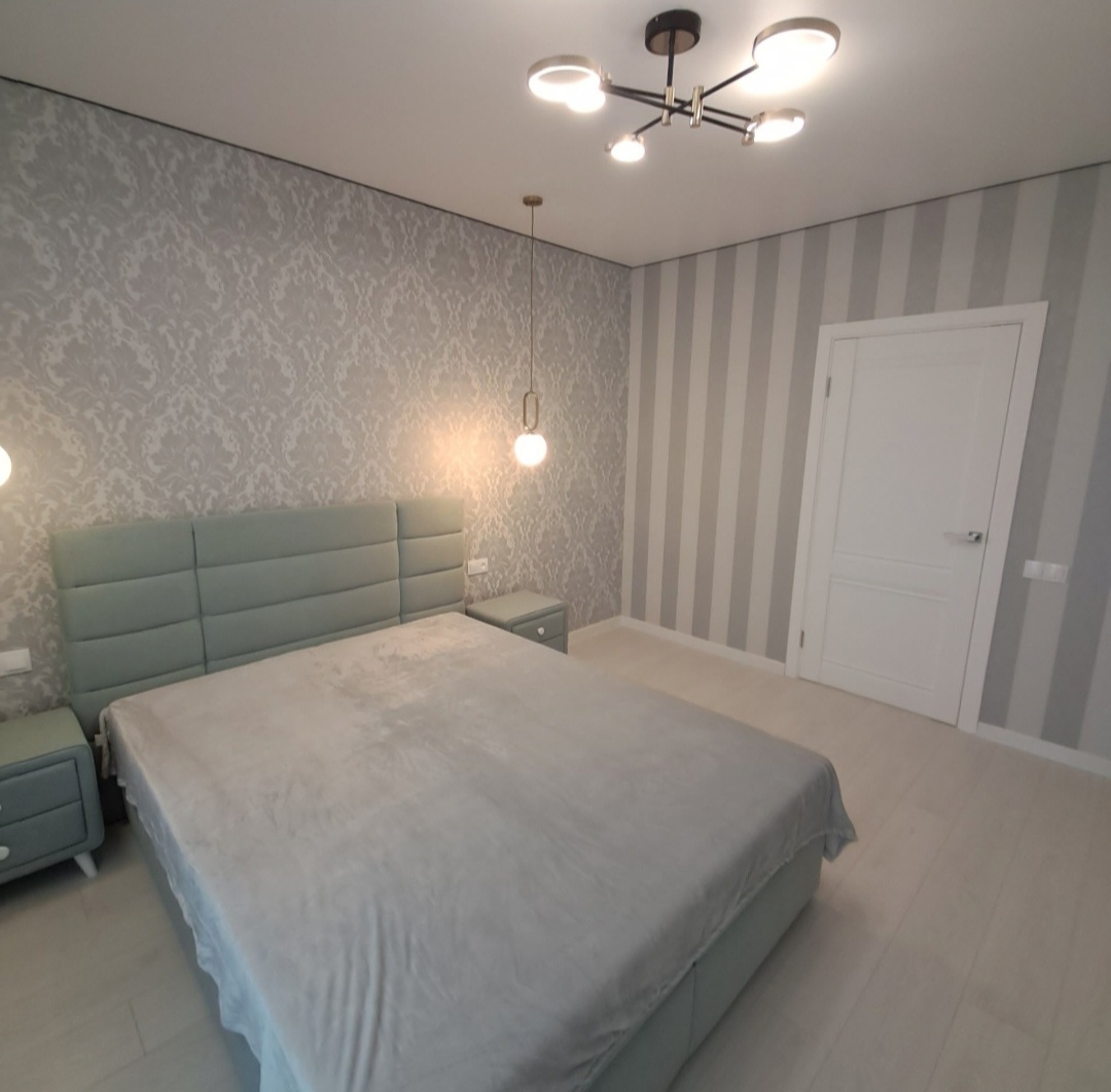 Продаж 1-кімнатної квартири 40 м², Академіка Сахарова вул.