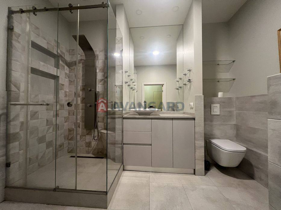 Продаж 2-кімнатної квартири 70 м², Сімферопольська вул.