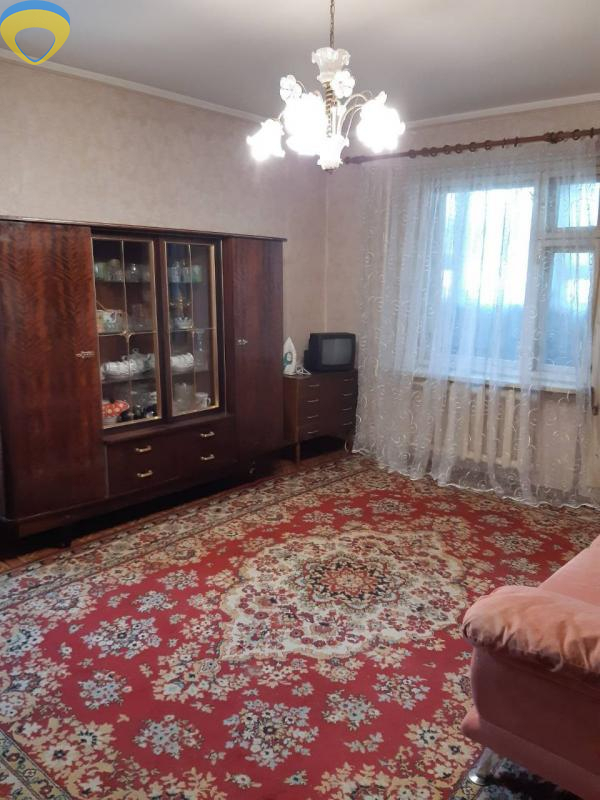 Продажа 1-комнатной квартиры 41 м², Добровольского просп.
