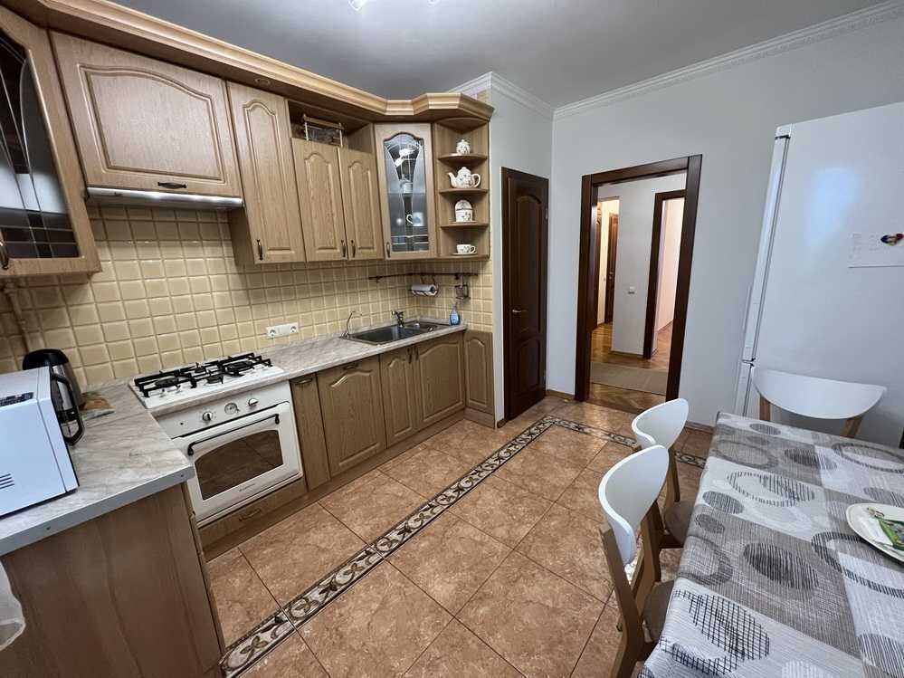 Аренда 3-комнатной квартиры 90 м², Шелковичная ул., 29