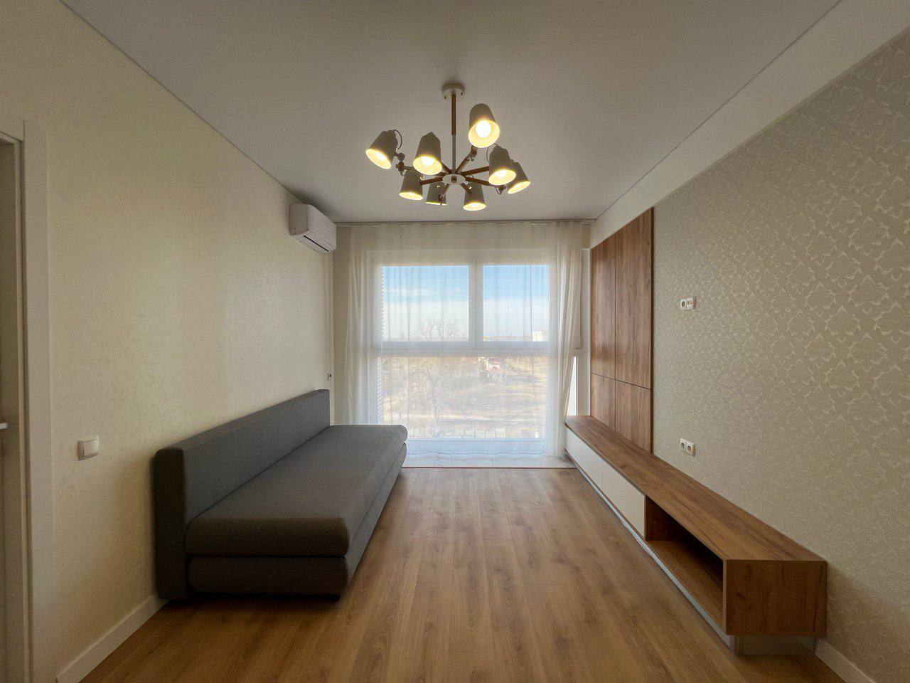 Продаж 2-кімнатної квартири 45 м², Січеславська вул.