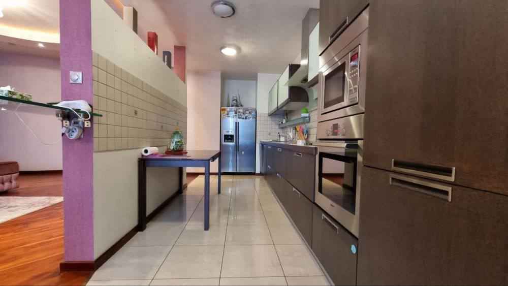 Продаж 4-кімнатної квартири 156 м², Крутогорний узвіз