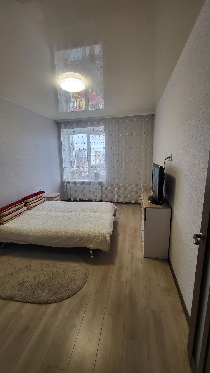Оренда 1-кімнатної квартири 48 м², Панаса Мирного вул.