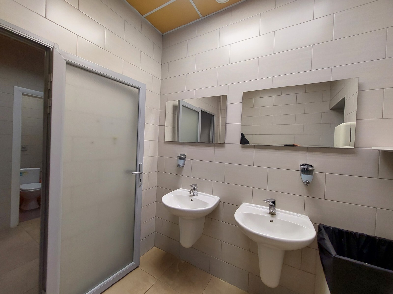 Аренда офиса 580 м², Кирилловская ул.
