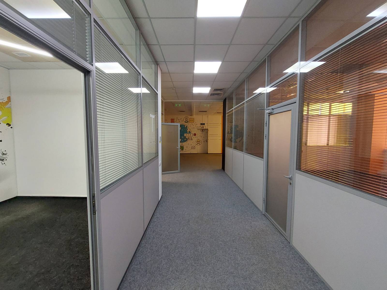 Аренда офиса 580 м², Кирилловская ул.